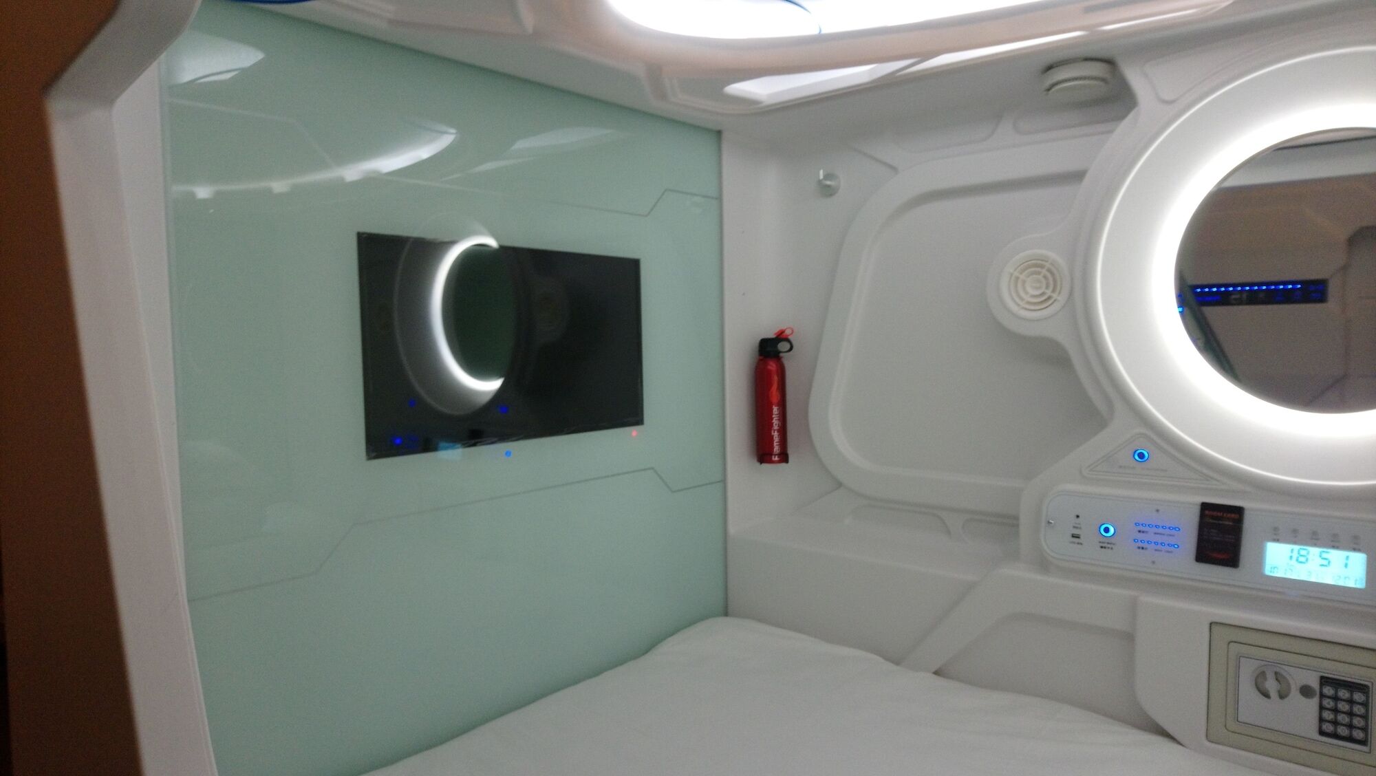 Stay With Me Capsules Hostel ملقا المظهر الخارجي الصورة